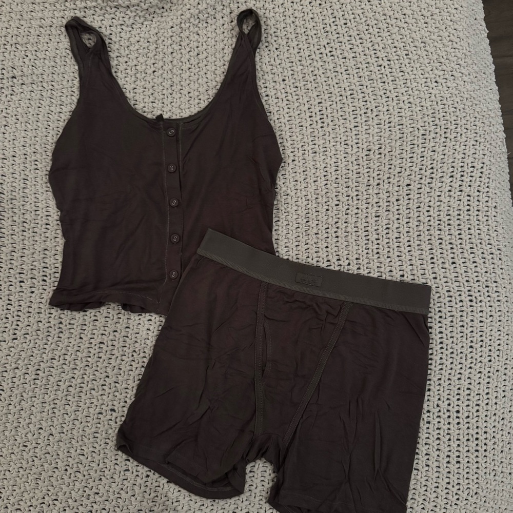 SKIMS tank/boxer sleep set